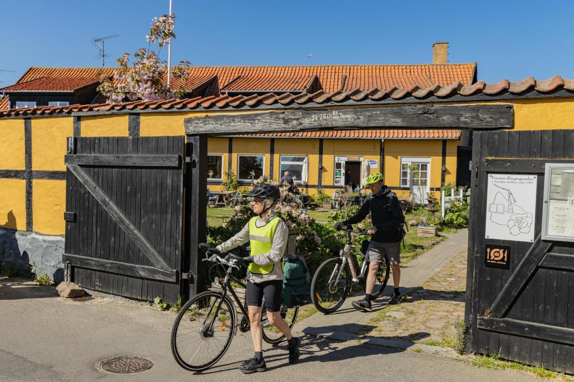 Pension Slaegtsgaarden Allinge-Sandvig Dış mekan fotoğraf